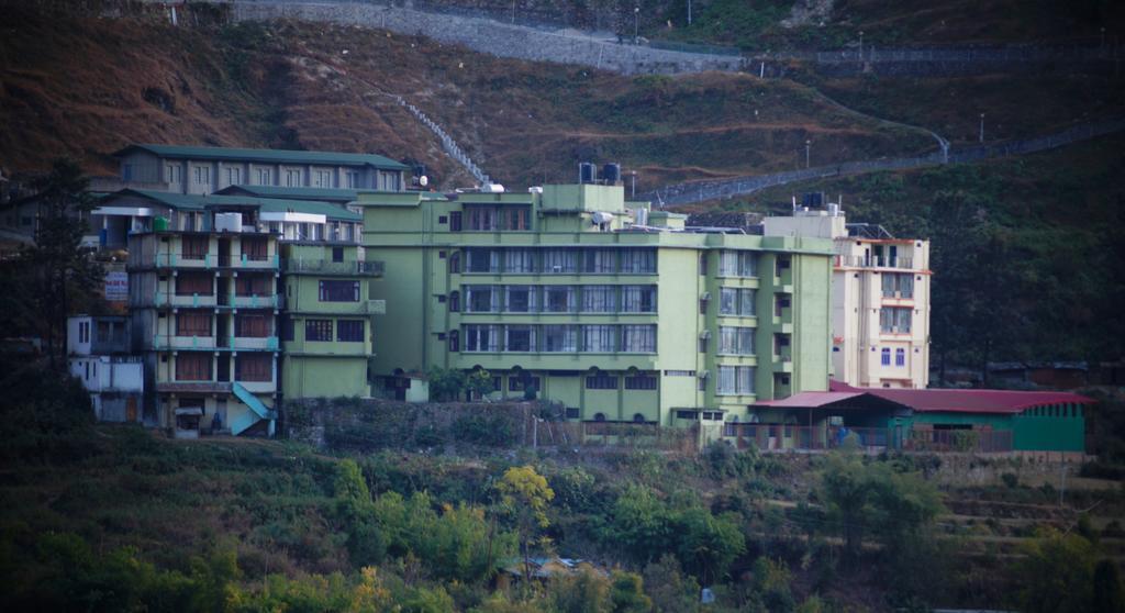 Hotel Uday Palace Pipalkoti Exterior photo